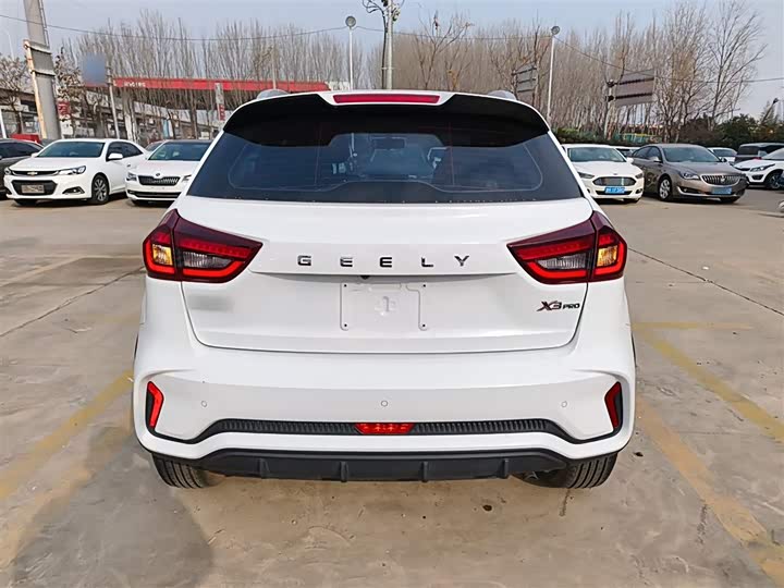 Geely Vision X3 2021 2021款 PRO 1.5L 手动精英型