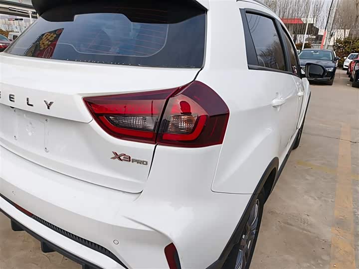 Geely Vision X3 2021 2021款 PRO 1.5L 手动精英型