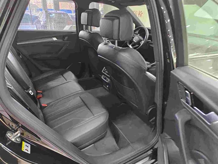 Audi Q5L 2025 2025款 40 TFSI 豪华动感型