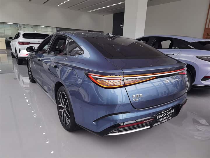 BYD Seal 07 DM-i Hybrid 2025 2025款 智驾版 DM-i 1.5L 125km 尊贵型