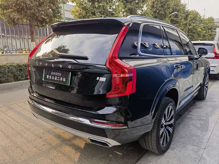 Volvo XC90 Hybrid 2021 2021款 E驱混动 T8 智尊豪华版 7座