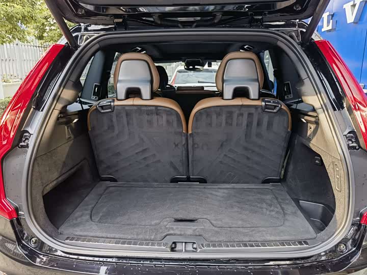 Volvo XC90 Hybrid 2021 2021款 E驱混动 T8 智尊豪华版 7座