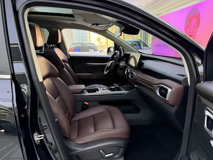 Geely Okavango 2022 2022款 1.8TD DCT旗舰型 7座