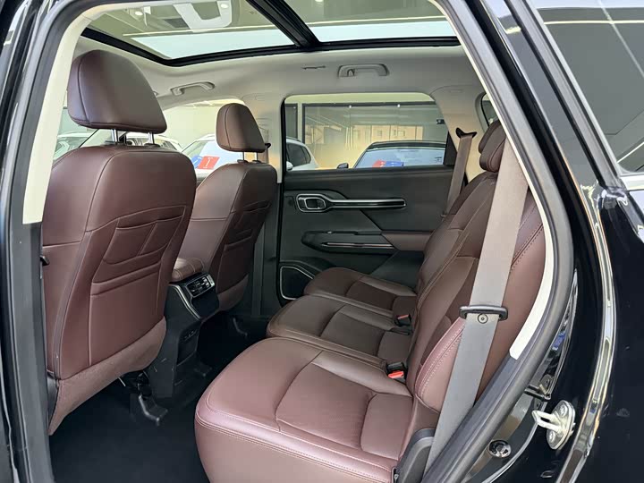 Geely Okavango 2022 2022款 1.8TD DCT旗舰型 7座