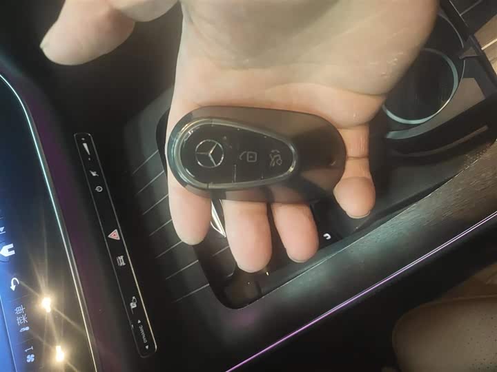 Mercedes-Benz E-Class 2025 2025款 E 300 L 时尚型