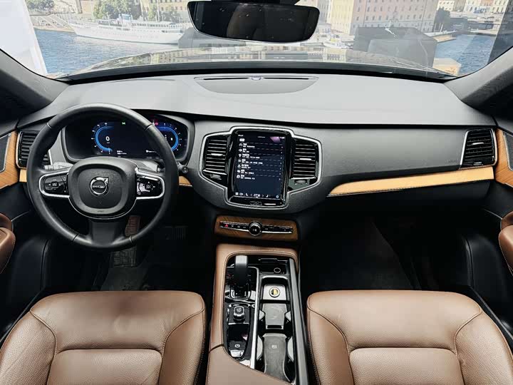 Volvo XC90 2024 2024款 B6 智逸豪华版 7座