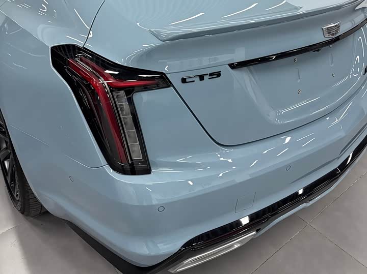 Cadillac CT5 2025 2025款 28T 赛道性能版