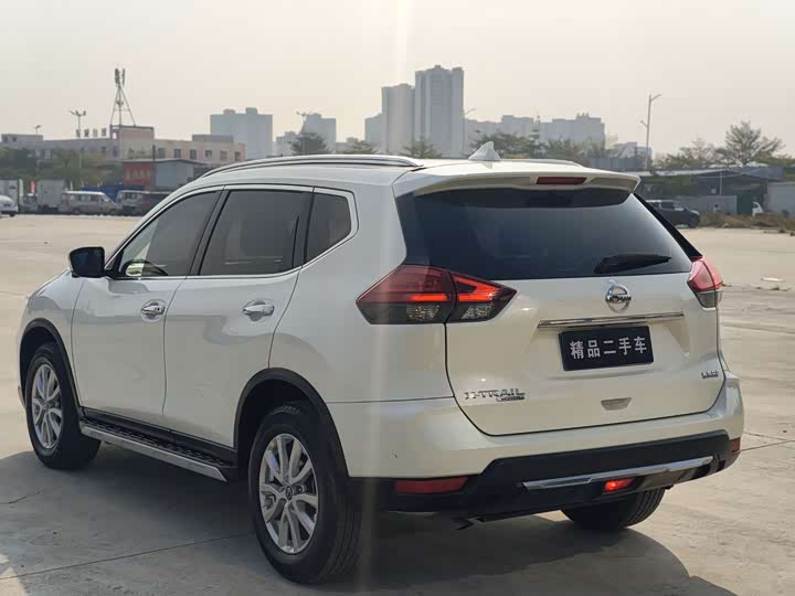 Nissan X-Trail 2023 2023款 经典 2.0L 两驱智联臻享版