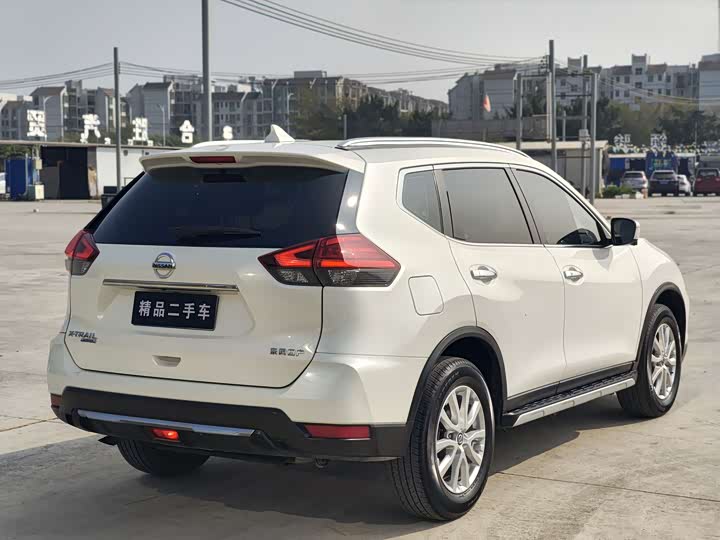 Nissan X-Trail 2023 2023款 经典 2.0L 两驱智联臻享版