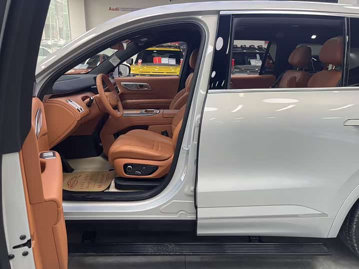 Changan Deepal S09 2025 2025款 四驱Ultra+ 高定版