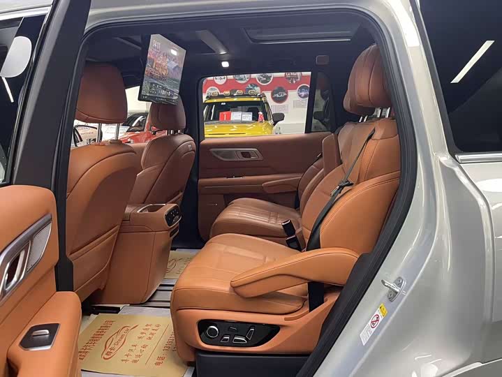 Changan Deepal S09 2025 2025款 四驱Ultra+ 高定版