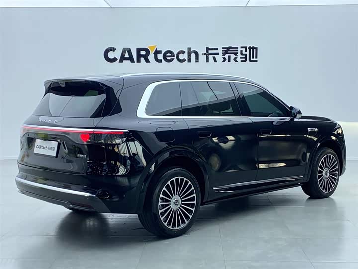 Aito M8 2025 2025款 增程 Max+版 53.4kWh 5座版