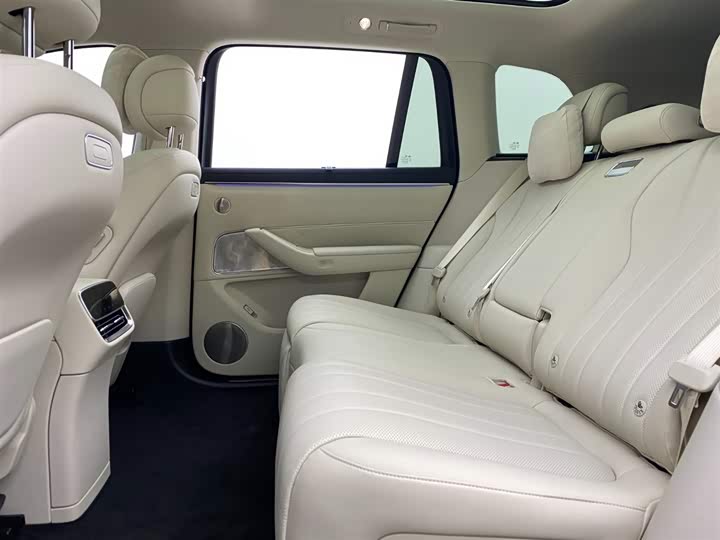 Aito M8 2025 2025款 增程 Max+版 53.4kWh 5座版