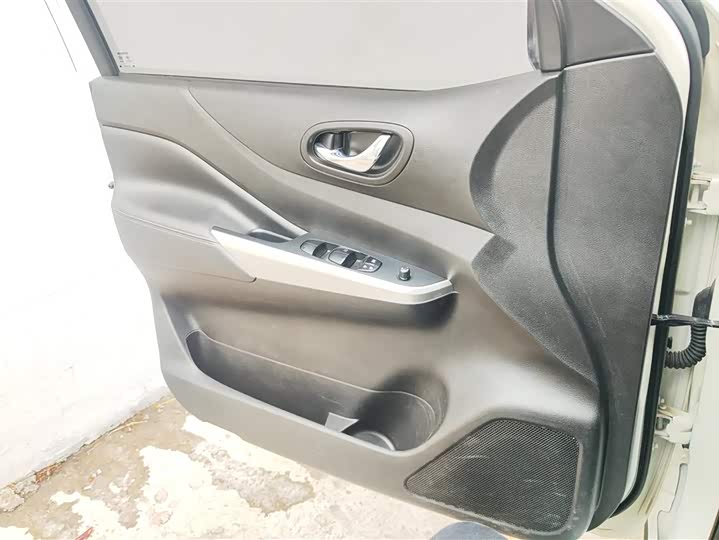 Nissan Terra 2020 2020款 2.5L XL Upper 4WD 自动四驱豪华版