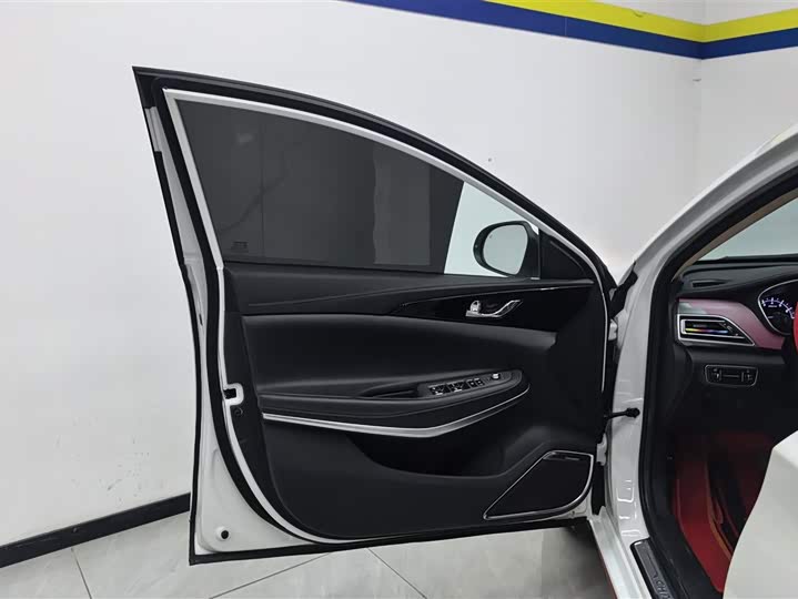 Changan Raeton CC 2021 2021款 蓝鲸版 1.5T DCT豪华型