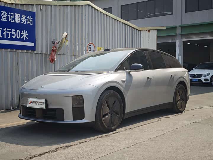 LiXiang i6 2025 2025款 两驱标准版