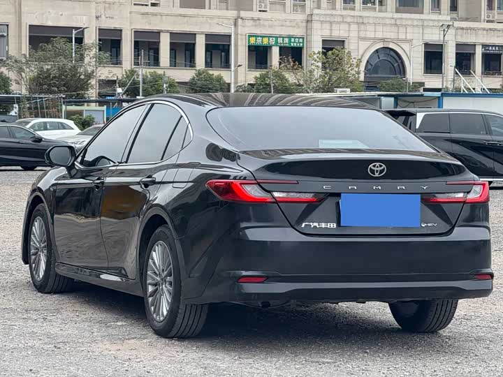 Toyota Camry 2025 2025款 双擎 2.0HXS 光辉版