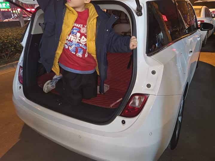 Buick GL6 2021 2021款 323T 轻混动互联豪华型