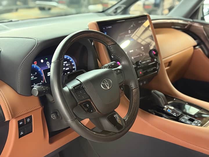 Toyota Alphard 2024 2024款 双擎 2.5L 尊贵版