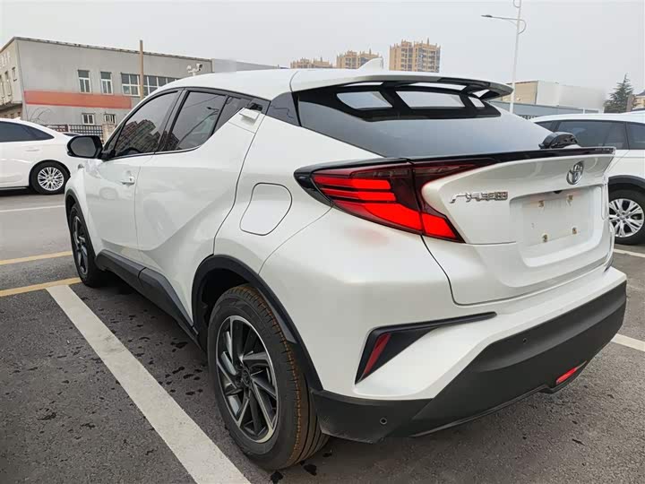 Toyota C-HR 2023 2023款 2.0L 豪华版