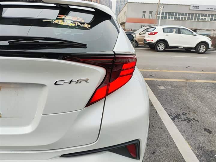 Toyota C-HR 2023 2023款 2.0L 豪华版