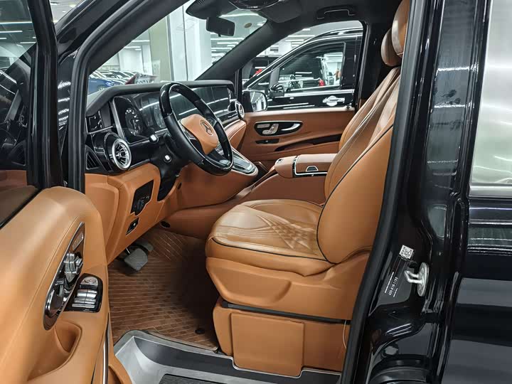 Mercedes-Benz Vito 2024 2024款 2.0T 精英版 7座