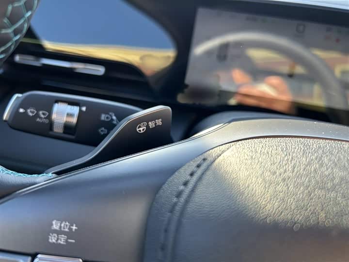 BYD Qin L 2025 2025款 EV 545KM云辇型