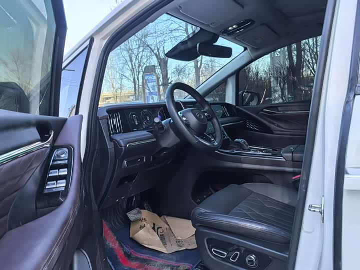 GAC Trumpchi M8 2024 2024款 大师系列 400T 至尊版