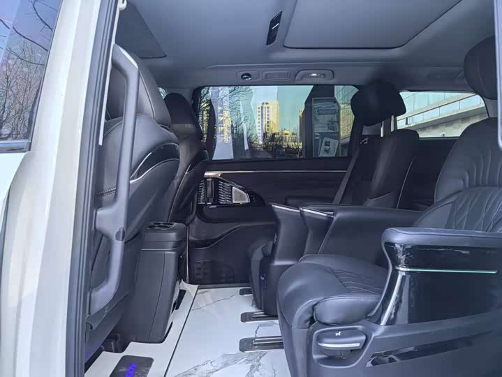 GAC Trumpchi M8 2024 2024款 大师系列 400T 至尊版