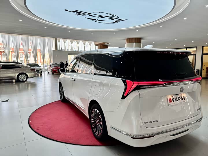 Buick GL8 ES 2025 2025款 陆尊 智享版