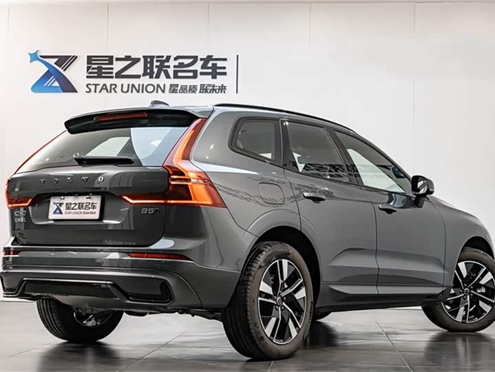 Volvo XC60 2026 2026款 B5 四驱智远运动版