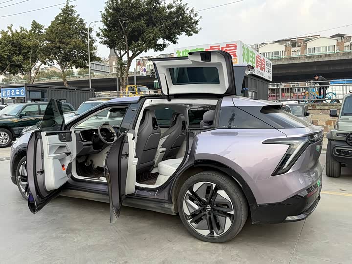 HiPhi Y 2023 2023款 560km 精英版