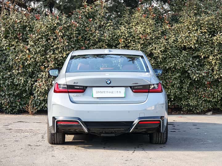 BMW i3 2025 2025款 eDrive 35 L