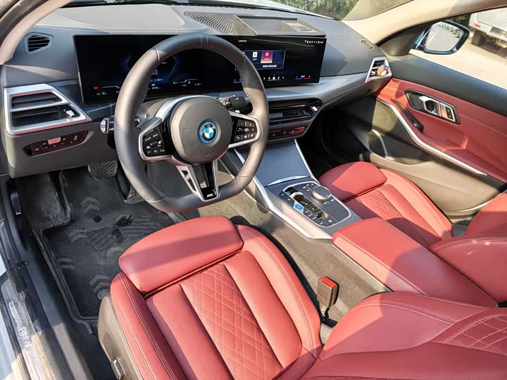 BMW i3 2025 2025款 eDrive 35 L