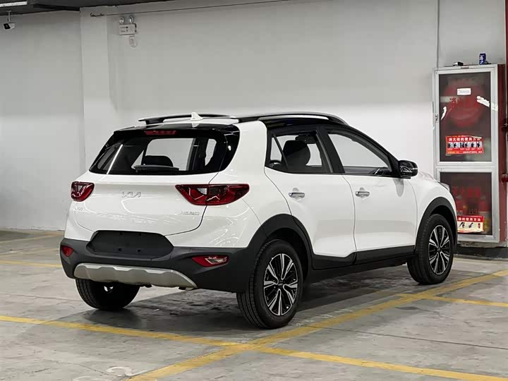 Kia KX1 2026 2026款 1.4L 天窗版