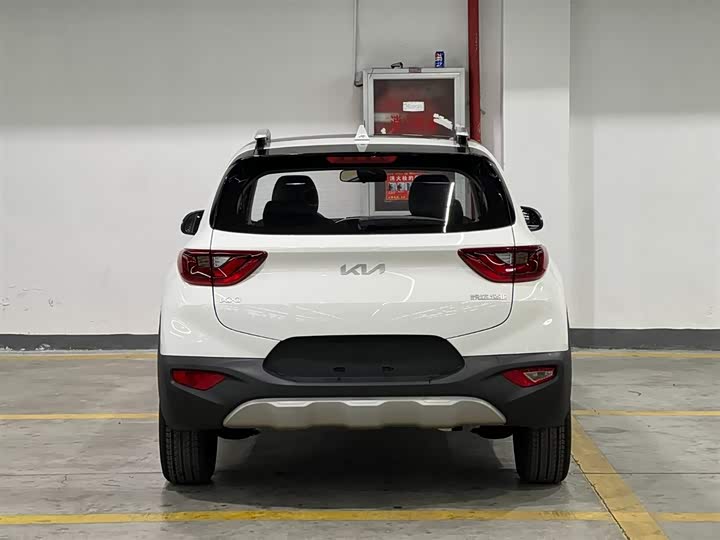 Kia KX1 2026 2026款 1.4L 天窗版