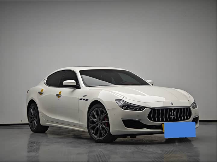 2022 Maserati Ghibli