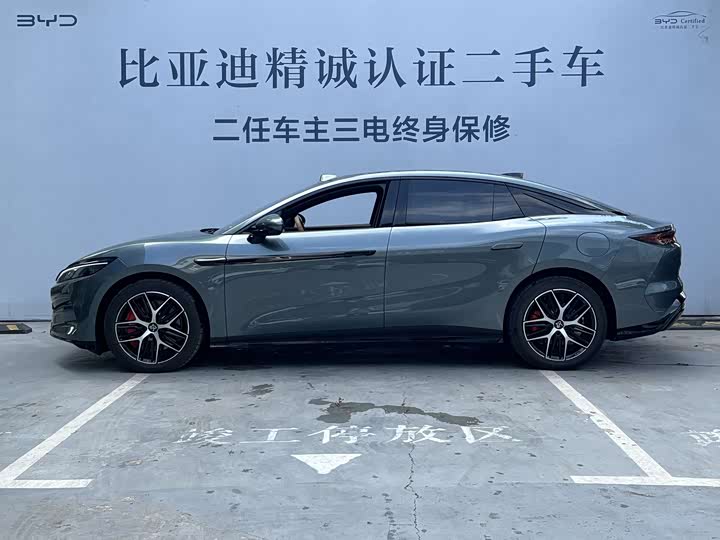 BYD Han L 2025 2025款 DM-p 四驱激光雷达旗舰型