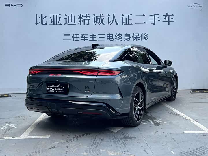 BYD Han L 2025 2025款 DM-p 四驱激光雷达旗舰型