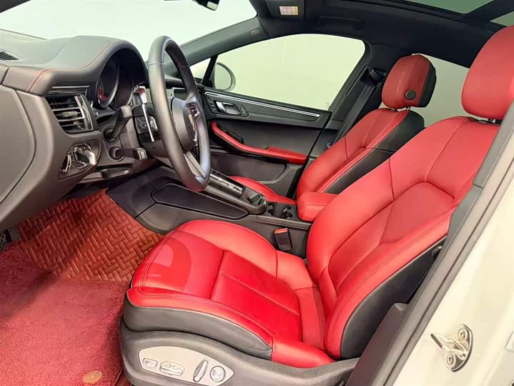 Porsche Macan 2025 2025款 Macan 2.0T 逐梦版