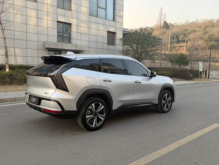 2025 Geely Atlas L