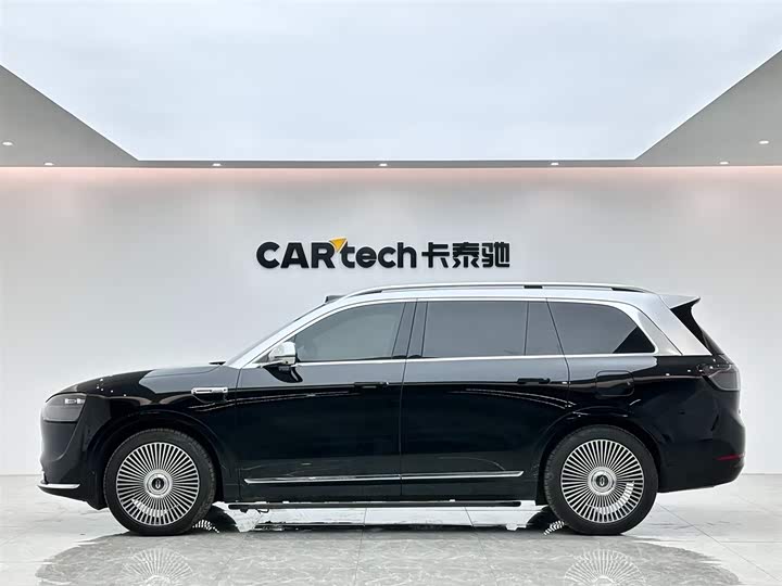 Aito M9 2025 2025款 增程 Ultra版 52kWh 6座版