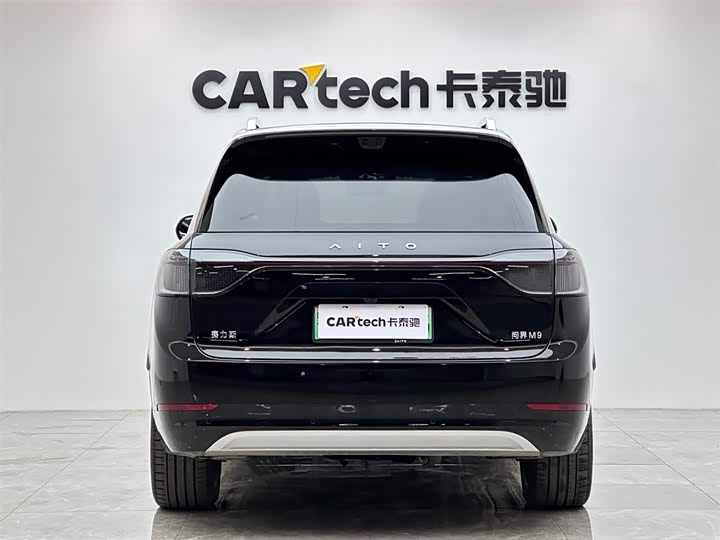 Aito M9 2025 2025款 增程 Ultra版 52kWh 6座版