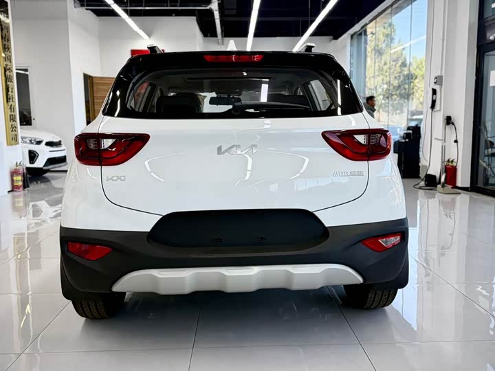 Kia KX1 2021 2021款 1.4L CVT趣享天窗款