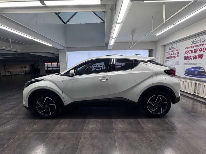 Toyota C-HR 2021 2021款 2.0L 豪华版