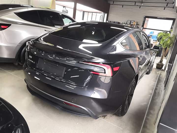 Tesla Model 3 2025 2025款 后轮驱动版