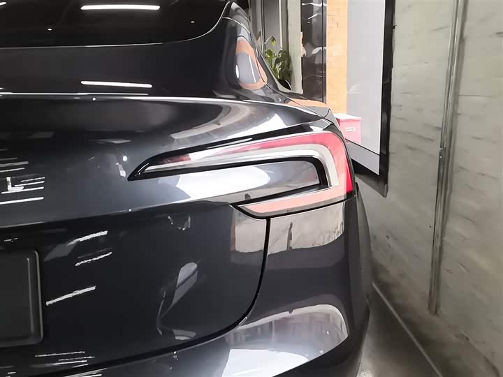 Tesla Model 3 2025 2025款 后轮驱动版