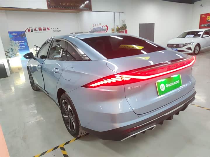 2025 Geely Galaxy L6