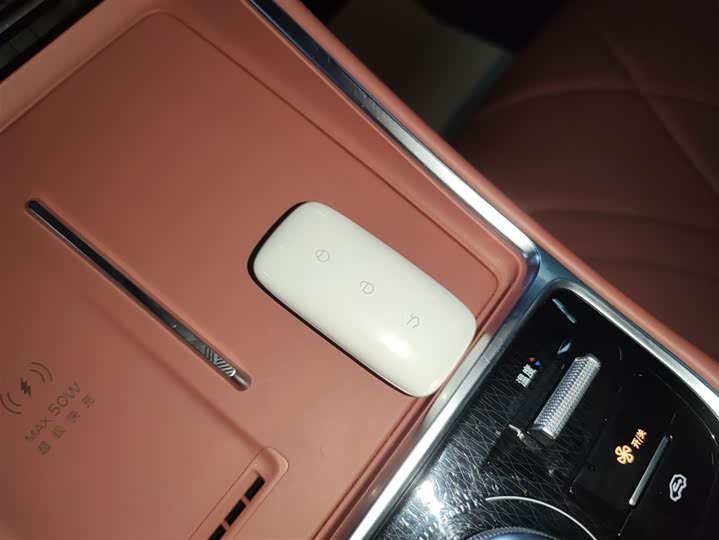 Geely Galaxy L6 2025 2025款 EM-i 140km 星舰版