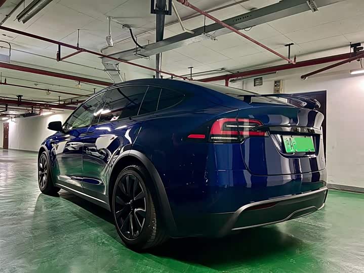 Tesla Model X 2023 2023款 三电机全轮驱动 Plaid版